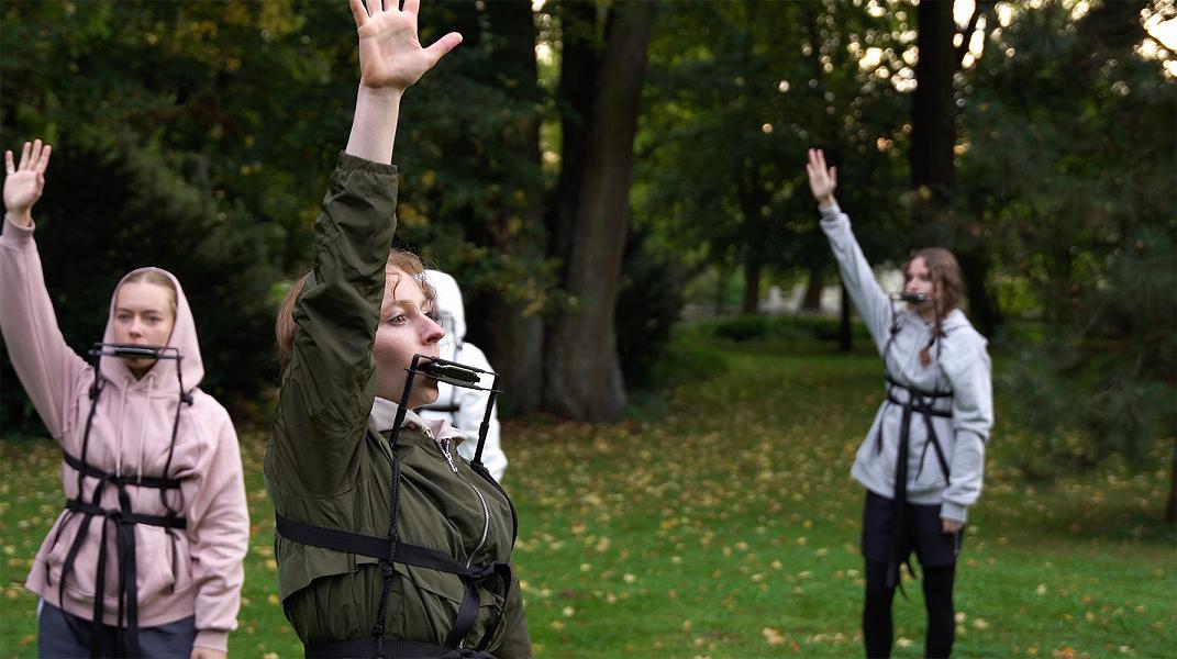 MORNING MOON (Sirens)